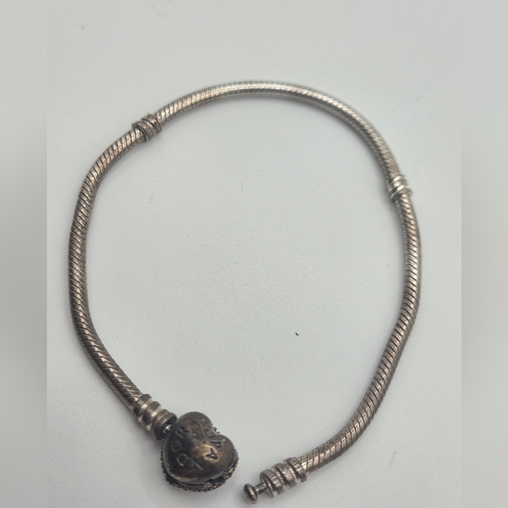 Pandora Moments Heart Snake Bracelet Sparkling Pave Crystals Sterling Silver 8"